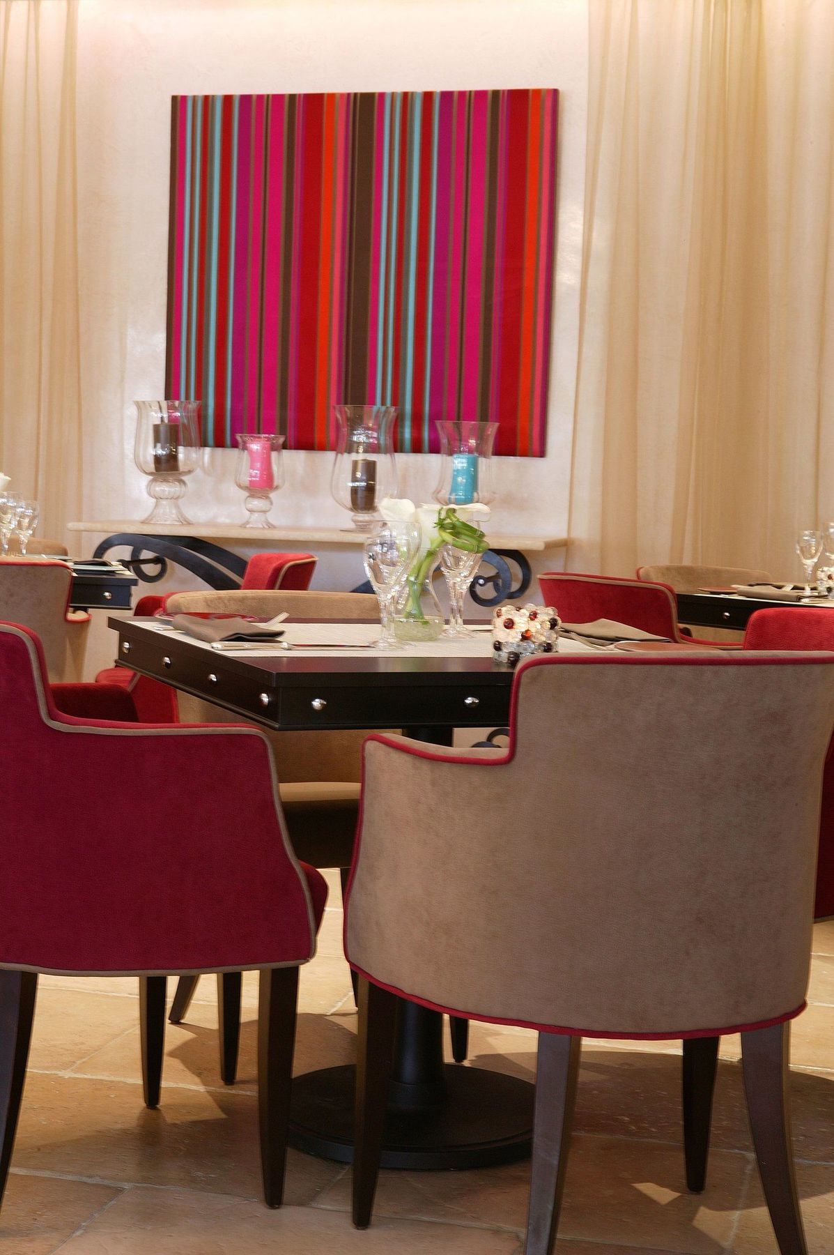 Hotel Byblos 쎙뜨호뻬 레스토랑 사진